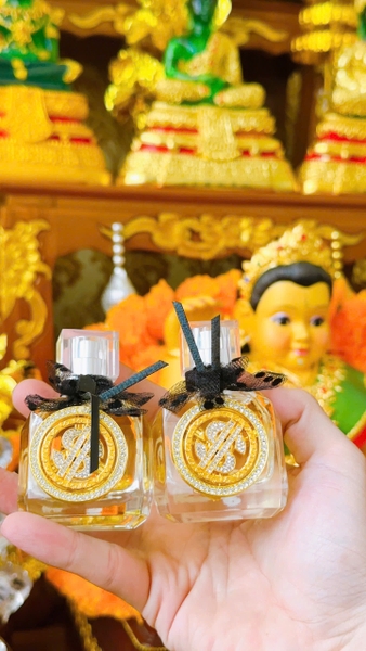 Nước hoa Dollar