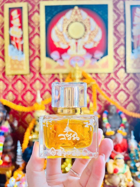 Nước hoa ngựa VIP lá vàng
