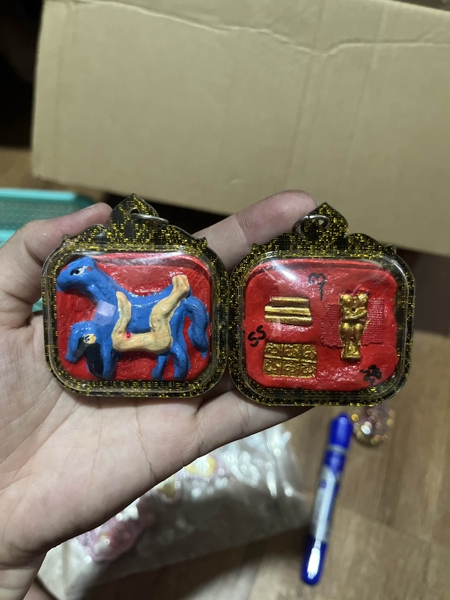 Amulet giá rẻ