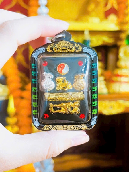 Amulet kuman 2 đầu