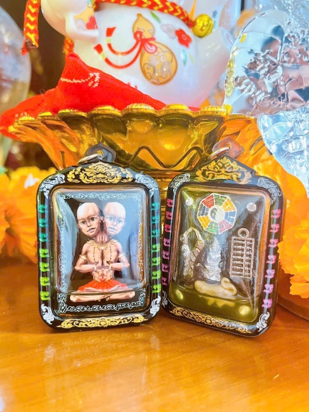 Amulet kuman 2 đầu