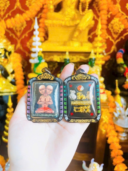 Amulet kuman 2 đầu