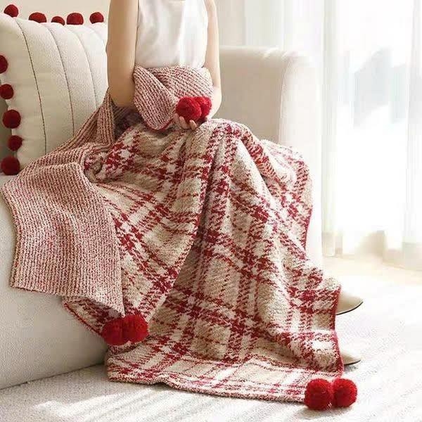 Chăn len kẻ đỏ kích thước 116*160cm