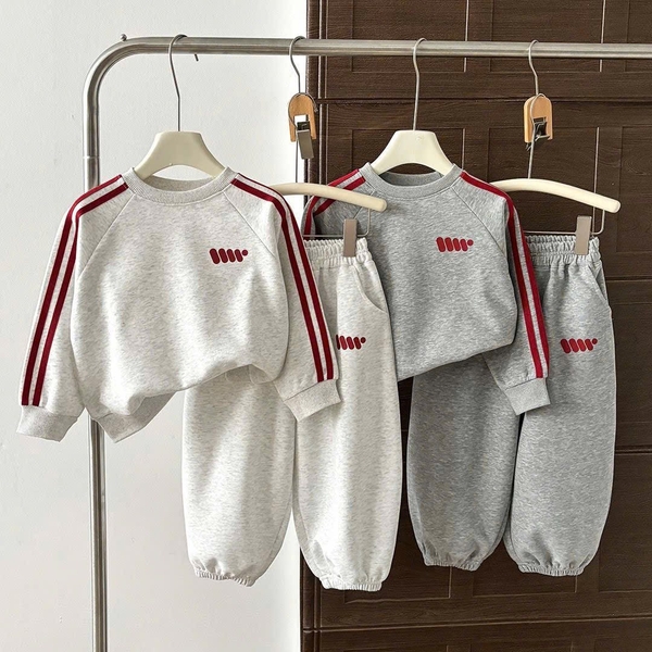 Bộ nỉ dài tay Hone baby sọc đỏ 2 màu xám nhạt, xám đậm cho bé