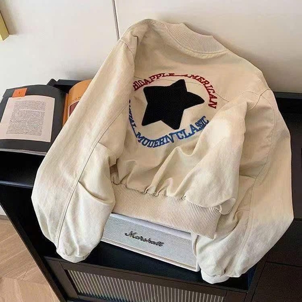 Áo khoác bomber màu be ngôi sao cho nữ