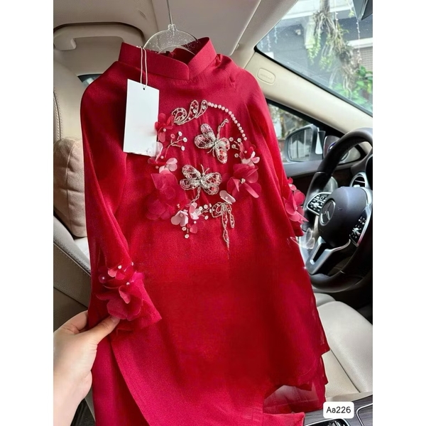 Áo dài BÉ thêu Hồ Điệp đỏ đính cườm chất tơ ánh