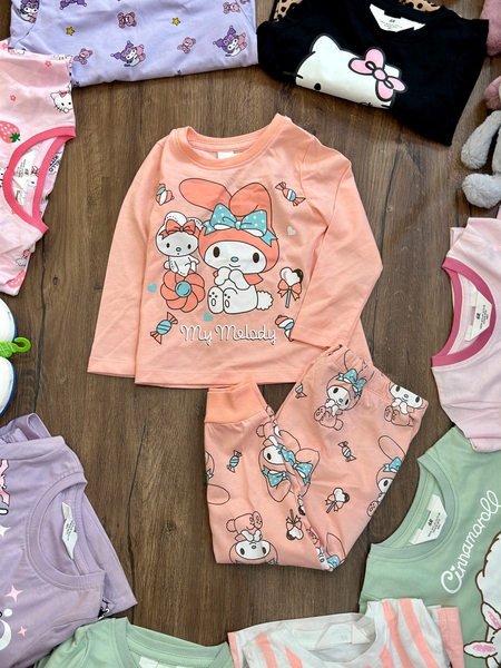 Bộ cotton H&M nhân vật Sanrio Kuromi, Melody, Cinnamoroll, Hello Kitty