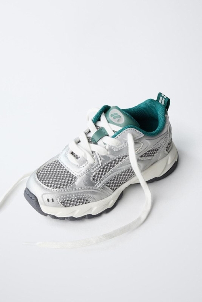 Giày thể thao lưới Zara Mesh Trainers màu bạc mix xanh lá