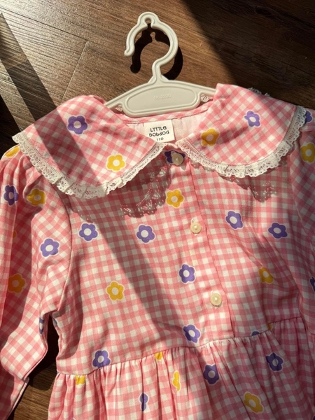 Váy thô hoa caro hồng trắng cổ bèo hãng Little Bobdog