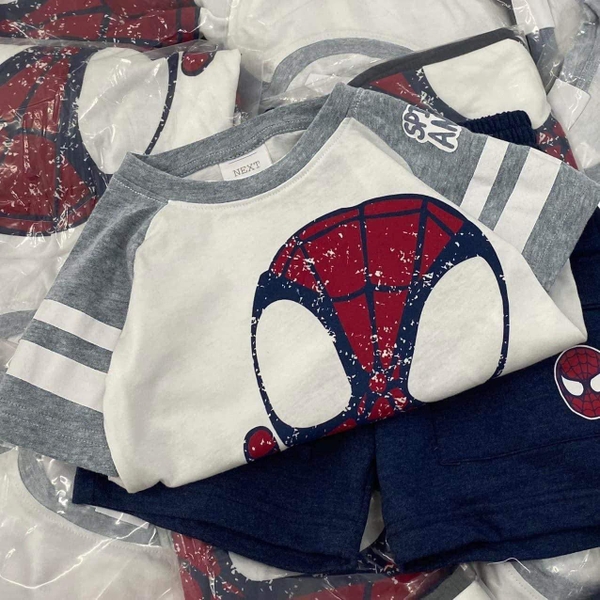 Bộ cotton cộc tay Spiderman áo trắng tay phối ghi, quần xanh navy