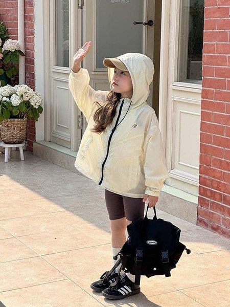 Áo khoác gió Ambb Kids 4 màu xanh, vàng, tím cho bé