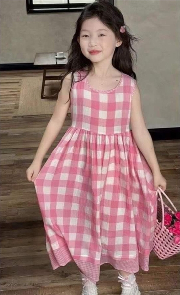 Váy sát nách caro trắng hồng dáng xòe size đại
