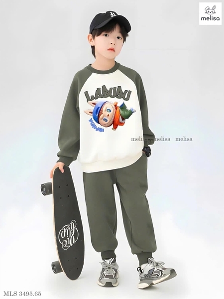 Bộ nỉ da cá unisex mẫu Labubu phối be-xanh rêu hãng Melisa