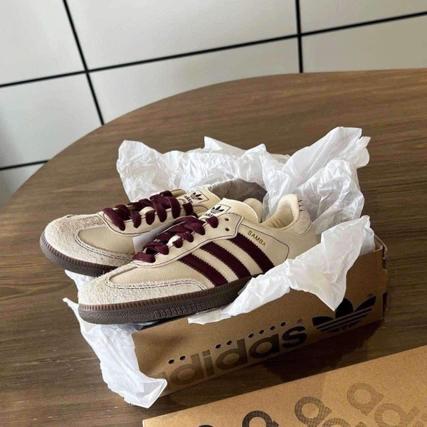 Giày thể thao Samba Adidas màu trắng be phối đỏ rượu
