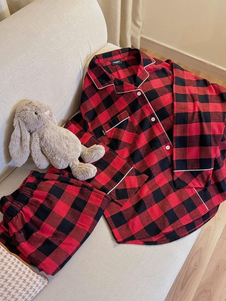 Bộ pyjamas caro đỏ đen xuất Hàn Beemon Classic bé trai, bé gái