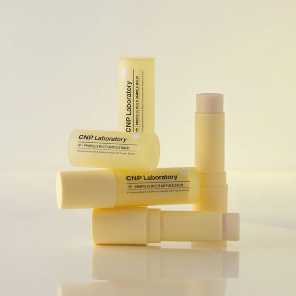 Thanh lăn dưỡng ẩm đa năng keo ong CNP Propolis Multi Ampule Balm 7g