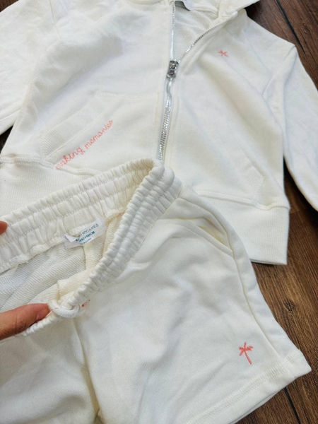 Bộ áo khoác có mũ dài tay quần sooc chất da cá màu trắng hãng Primark