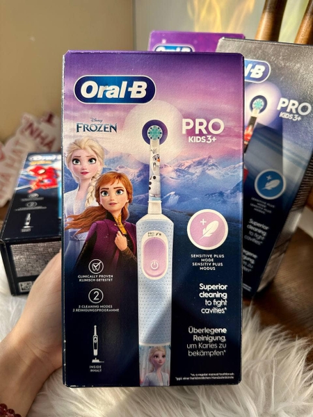 Bàn chải điện Oral B Pro cho bé (mẫu mới)