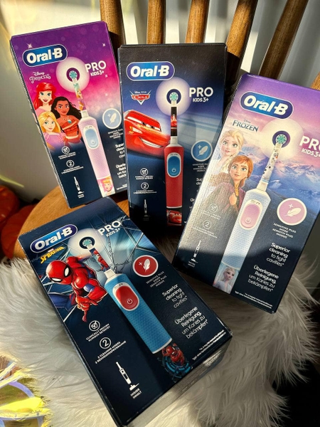 Bàn chải điện Oral B Pro cho bé (mẫu mới)