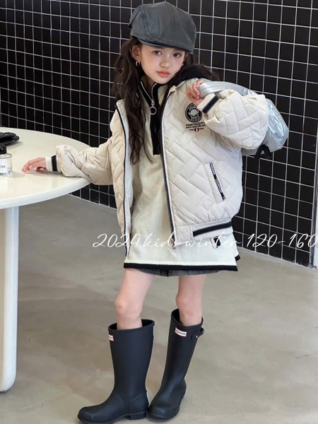 Áo khoác trần bông trắng mũ nỉ đen size đại