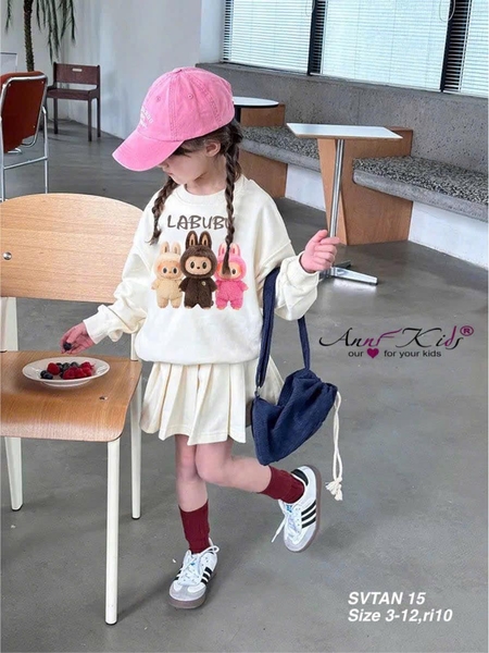 Set áo nỉ phối chân váy Labubu 2 màu hồng, be