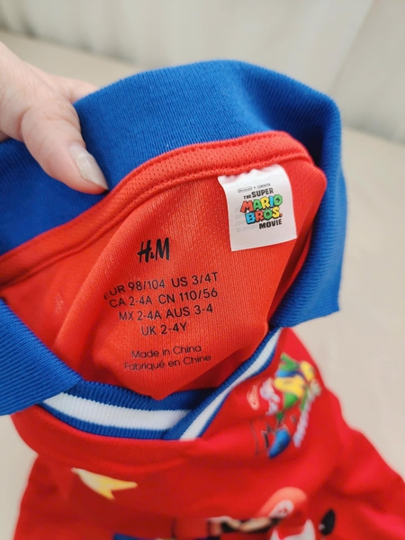 Áo phông cộc tay H&M bóng đá Mario Bro màu đỏ
