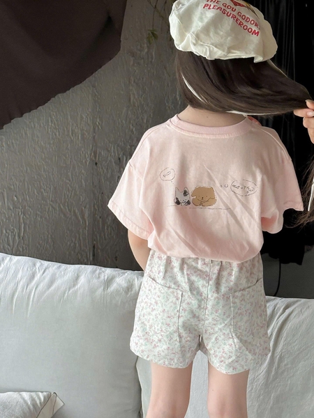 Quần sooc 2 màu hoa nhí, trái tim nền trắng Lanmomo