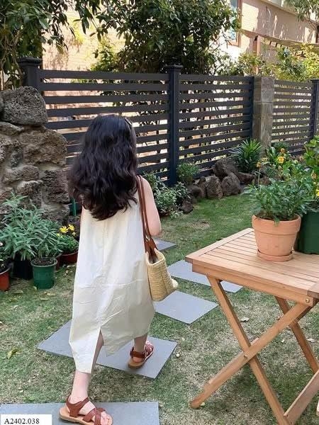 Váy thô sát nách basic trắng suông AMBB Kids cho bé