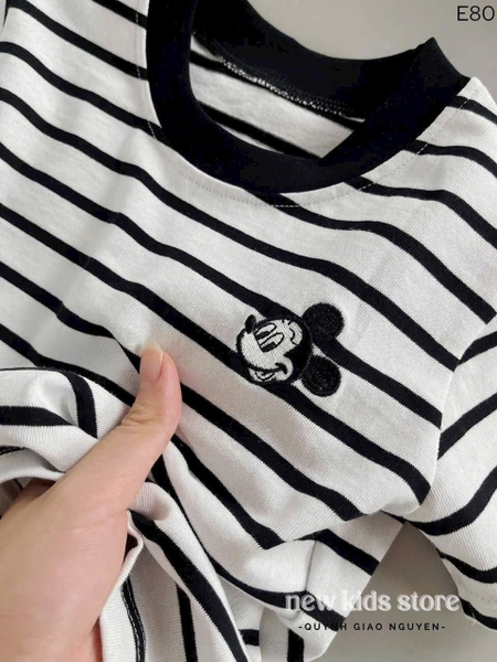 Set 3 áo phông cộc tay Mickey trắng, ghi, kẻ ngang size mẹ và bé