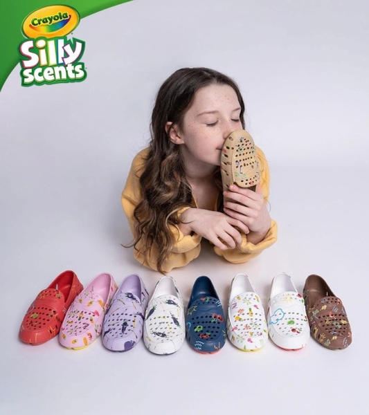 Giày nhựa Floafers Kids Crayola Siily Scents mùi thơm họa tiết 7 mẫu