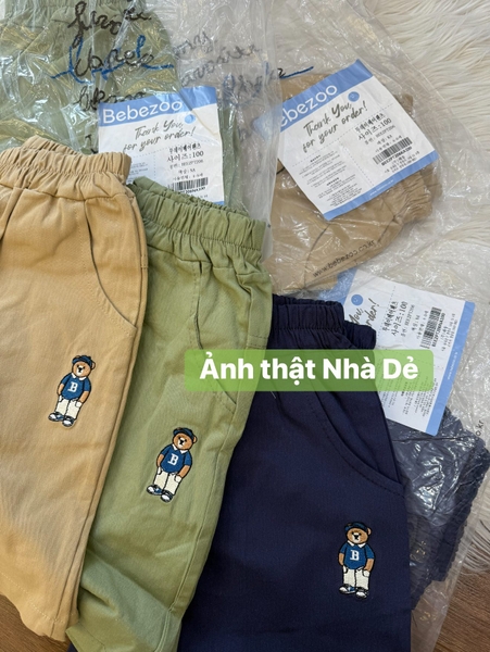 Quần sooc kaki mềm Bebezoo xuất Hàn thêu gấu 3 màu nâu, xanh rêu, navy
