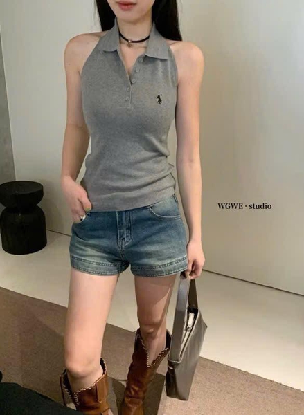 Áo len cổ yếm WG.WE