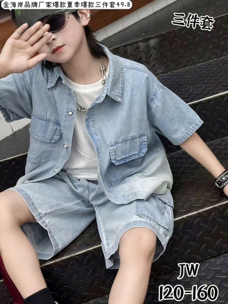 Bộ 3 món áo khoác quần short jean áo phông trắng size đại