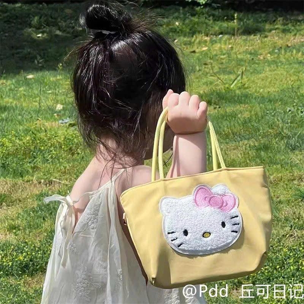 Túi vàng Hello Kitty size 21x17cm cho mẹ và bé