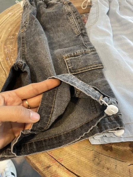 Quần sooc jean lửng Zara túi hộp bé trai dây rút 2 màu xanh, đen