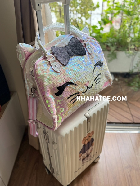 Túi du lịch Smiggle có dây đeo size 42x30cm