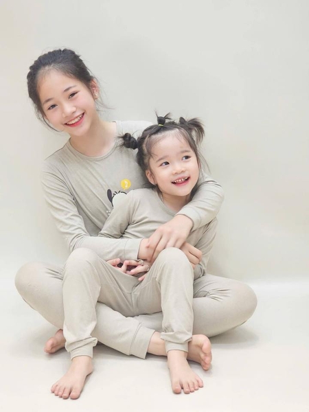 Bộ cotton dài tay Beemon 4 mẫu Melody hồng, Pochacco be, xanh, Capybara xám