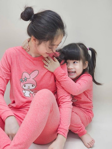 Bộ cotton dài tay Beemon 4 mẫu Melody hồng, Pochacco be, xanh, Capybara xám