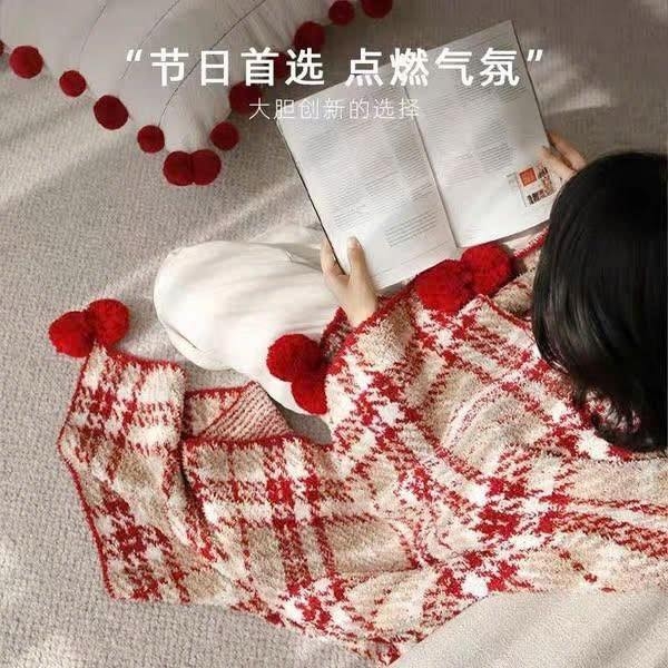 Chăn len kẻ đỏ kích thước 116*160cm