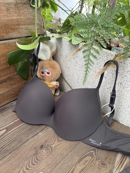 Áo lót KHÔNG gọng Triumph 7 màu