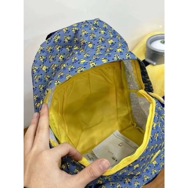 Balo Minion size 40,5x31x21cm màu xanh vàng