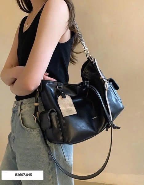 Túi xách bản to 28x11x23cm phối dây xích Chio'2nd màu đen
