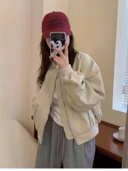 Áo khoác bomber màu be ngôi sao cho nữ
