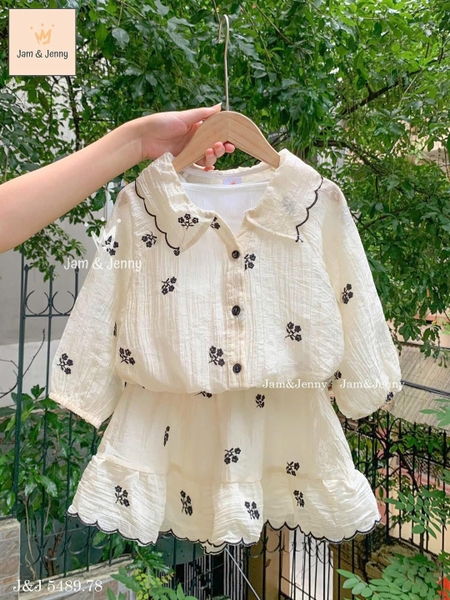 Set 3 món voan hãng JAM&JENNY màu be gồm sơ mi dài tay, áo hai dây, chân váy thêu hoa đen