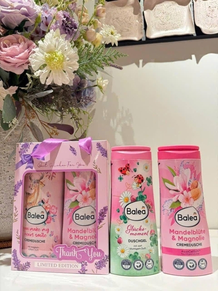 Set quà tặng 2 chai sữa tắm Balea kèm túi 300ml