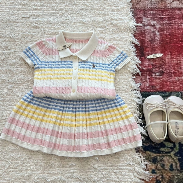 Bộ áo cộc tay chân váy len dệt kim sắc màu pastel