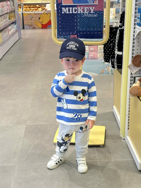 Set 2 bộ dài tay cotton GAP MICKEY tone xanh ghi cho bé trai