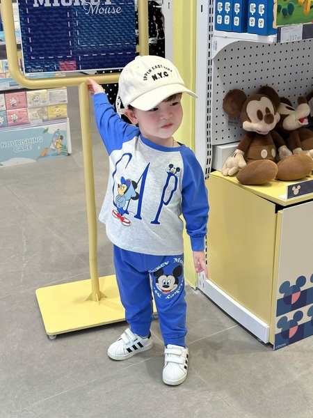 Set 2 bộ dài tay cotton GAP MICKEY tone xanh ghi cho bé trai