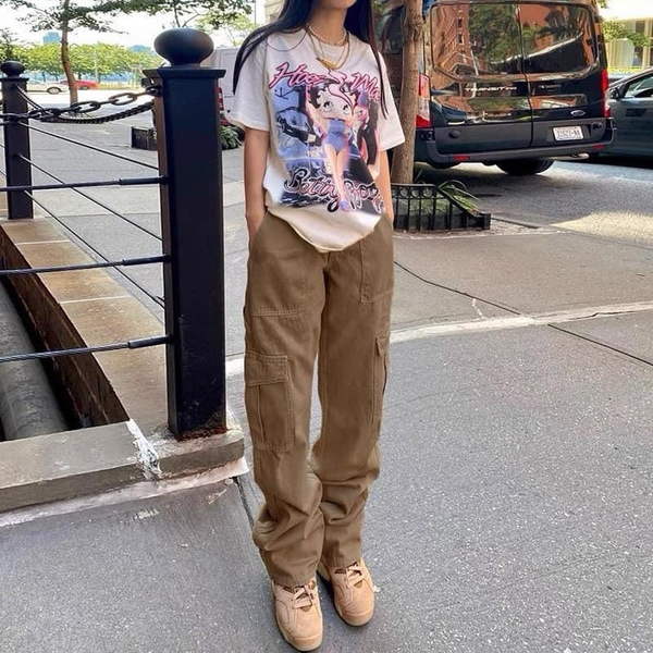 Quần kaki Zara màu nâu túi hộp dáng thụng