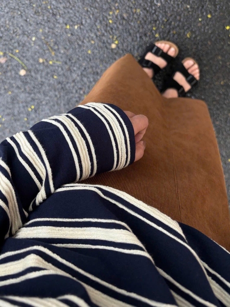 Áo thun dài tay kẻ ngang mix trắng navy